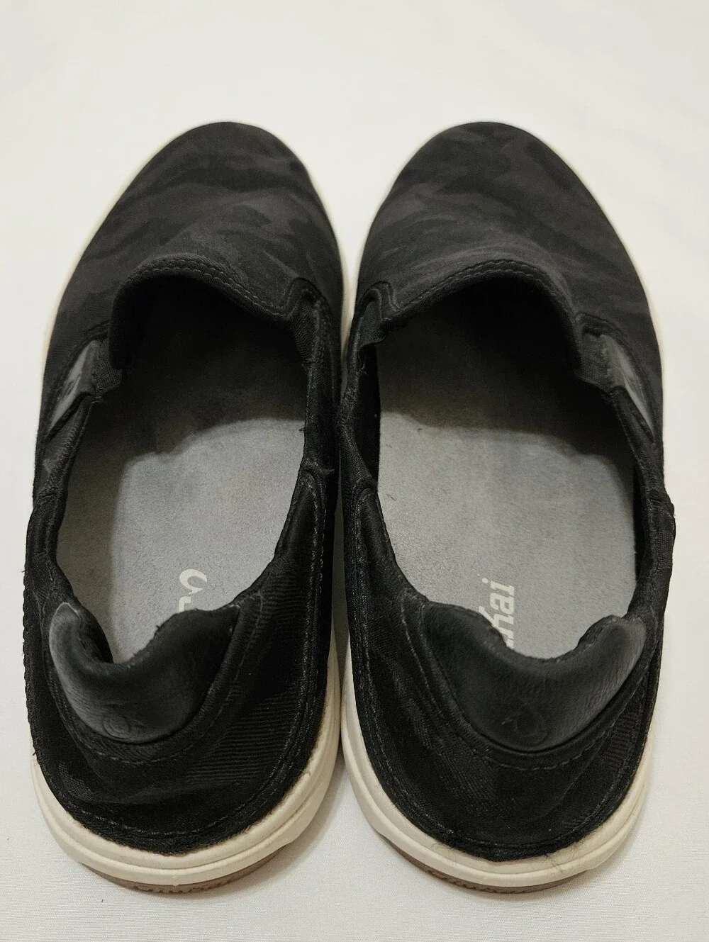 Olukai Lae’ahi Pa’i Men’s Camo Black Canvas Slip On Sneaker Shoes Size 10.5 US